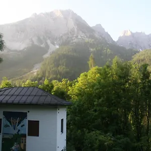 Pensión Dolomiti House 