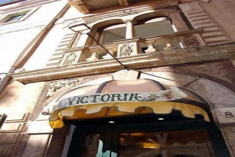 Hotel Victoria Taormina 3*,  Italien